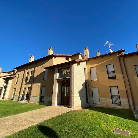 Duplex Campo De Golf Apartment Sojuela Exterior photo